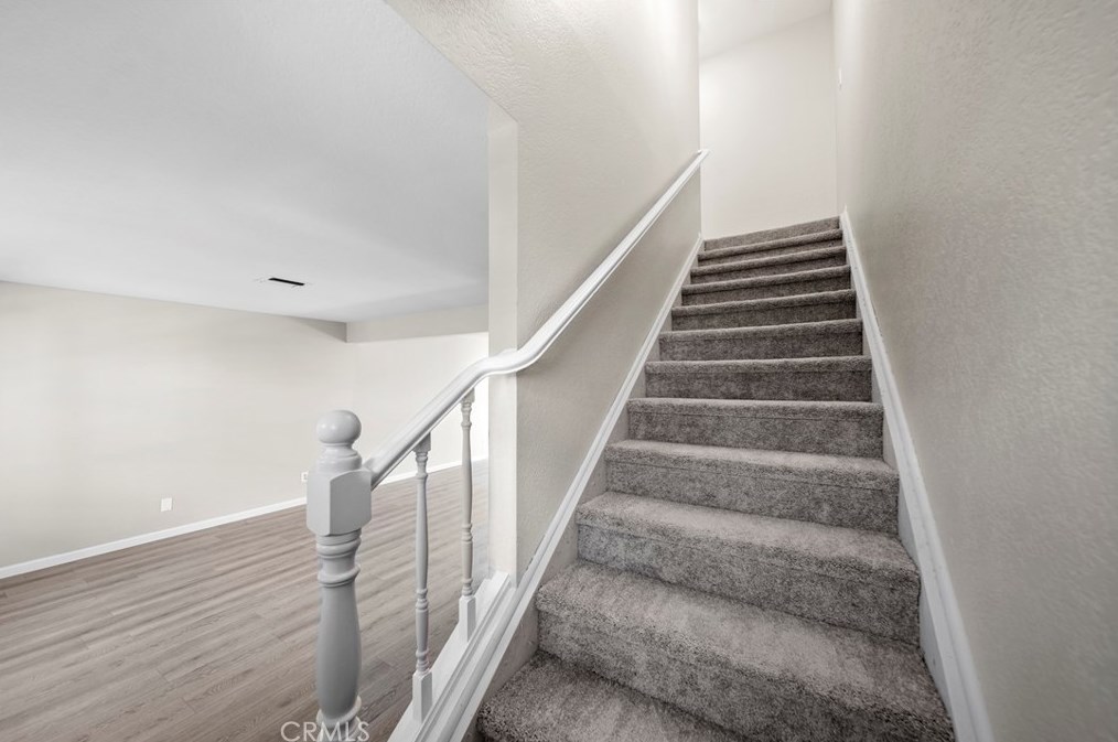 43611 Park Ave, Lancaster CA  93534-5075 exterior