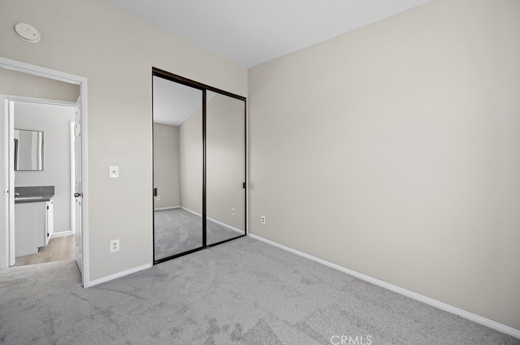 43611 Park Ave, Lancaster CA  93534-5075 exterior