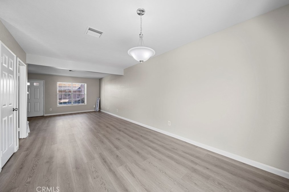 43611 Park Ave, Lancaster CA  93534-5075 exterior