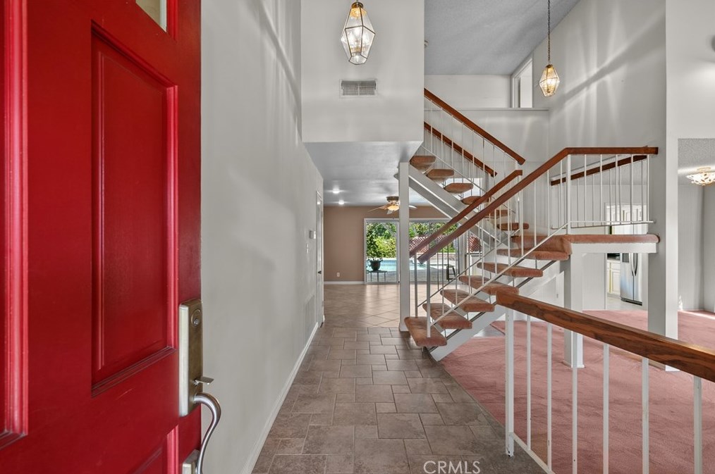 15665 Poppyseed Ln, Santa Clarita, CA 91387