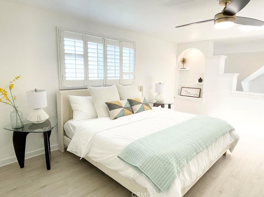 320 Rossmore Dr, Oxnard CA  93035-4465 exterior