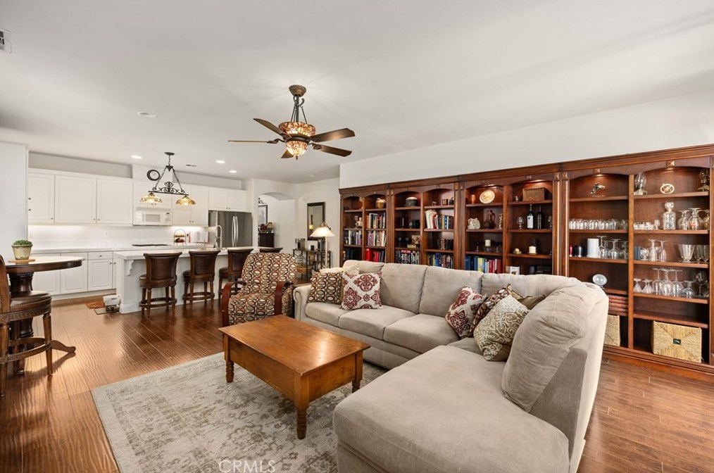 44029 Chaparral Dr, Lancaster CA  93536-6275 exterior