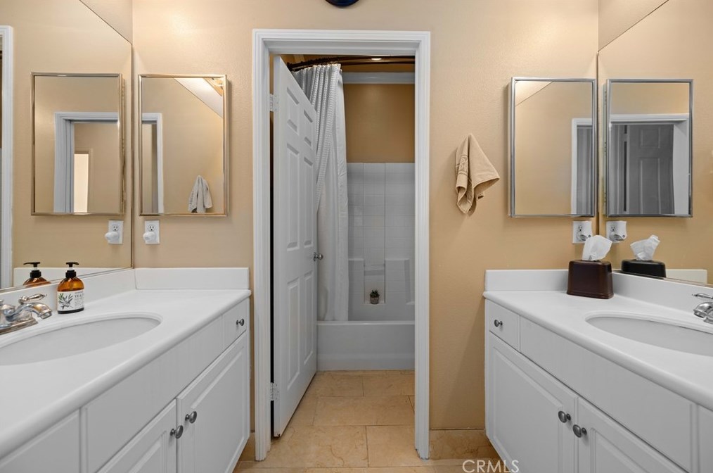 44029 Chaparral Dr, Lancaster CA  93536-6275 exterior