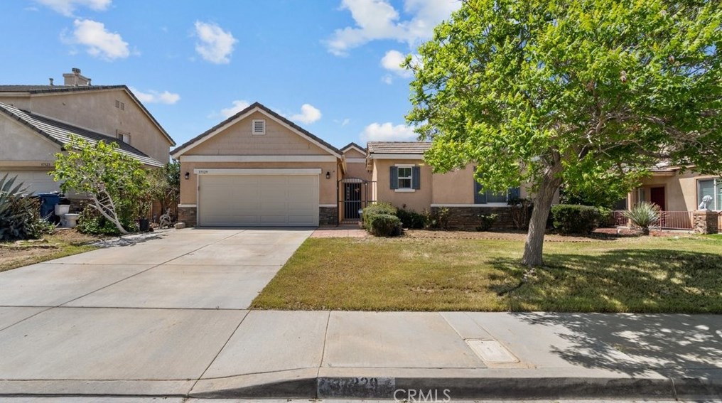 37329 Robin Ln, Palmdale, CA 93550