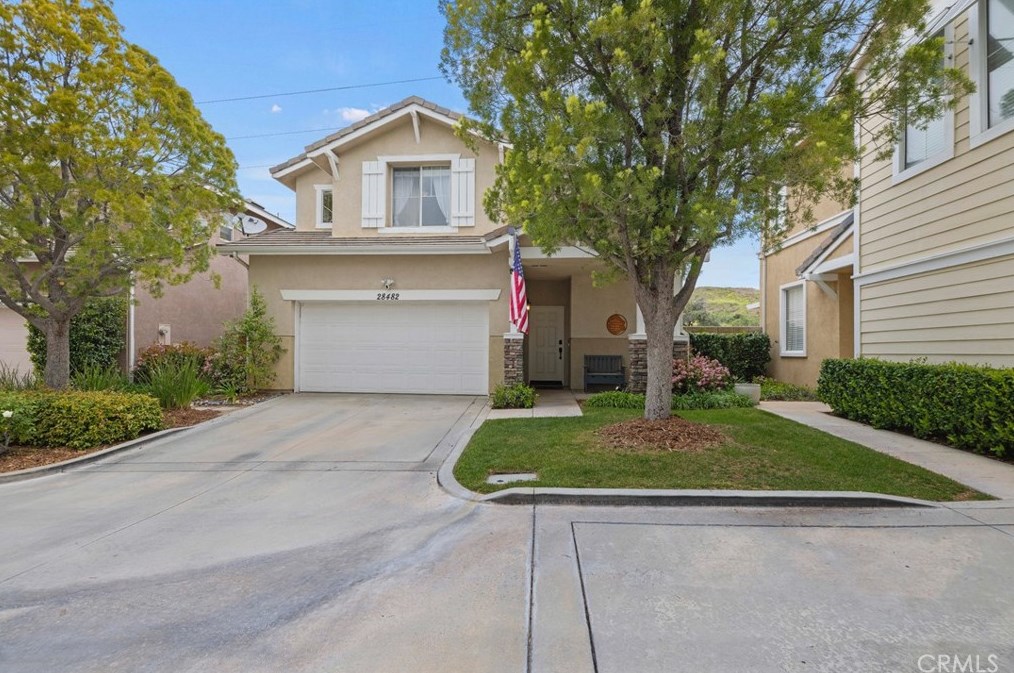 28482 Mayfair Dr, Santa Clarita CA  91354-1519 exterior
