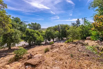 8657 Valley Circle Boulevard, West Hills, CA 91304 - Photo 10