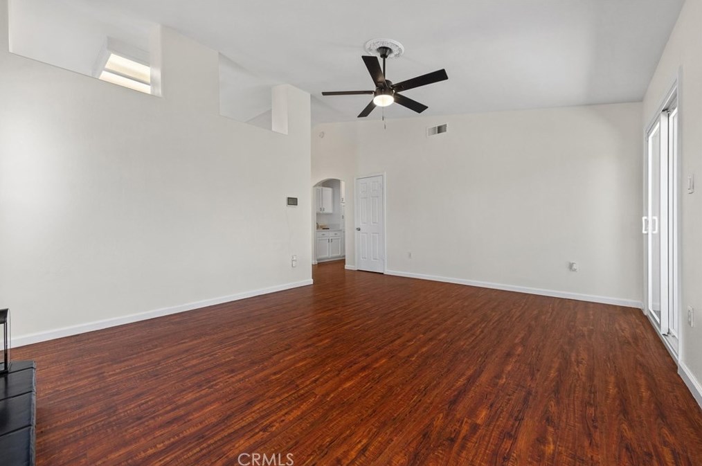 5600 Summer Cypress Dr, Bakersfield CA  93313-5188 exterior