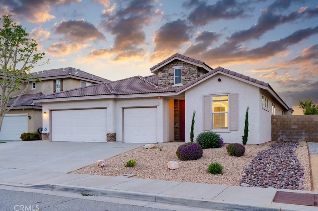 3215 Club Rancho Dr, Palmdale, CA 93551-5607