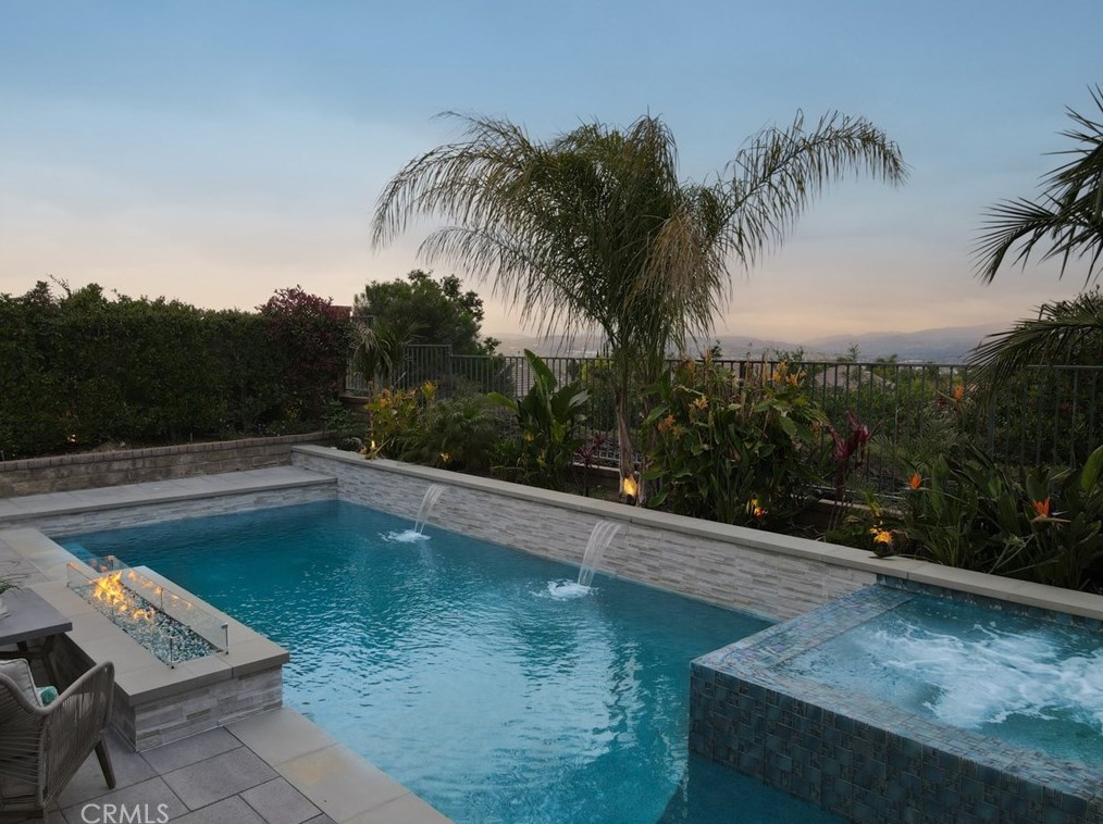 26836 Greenleaf Ct, Santa Clarita, CA 91381-0608