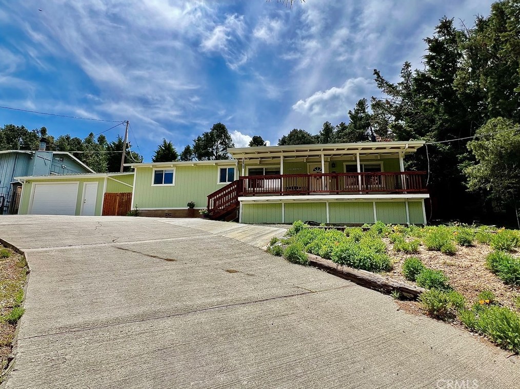 1313 Pinetree Dr, Frazier Park, CA 93225-9681