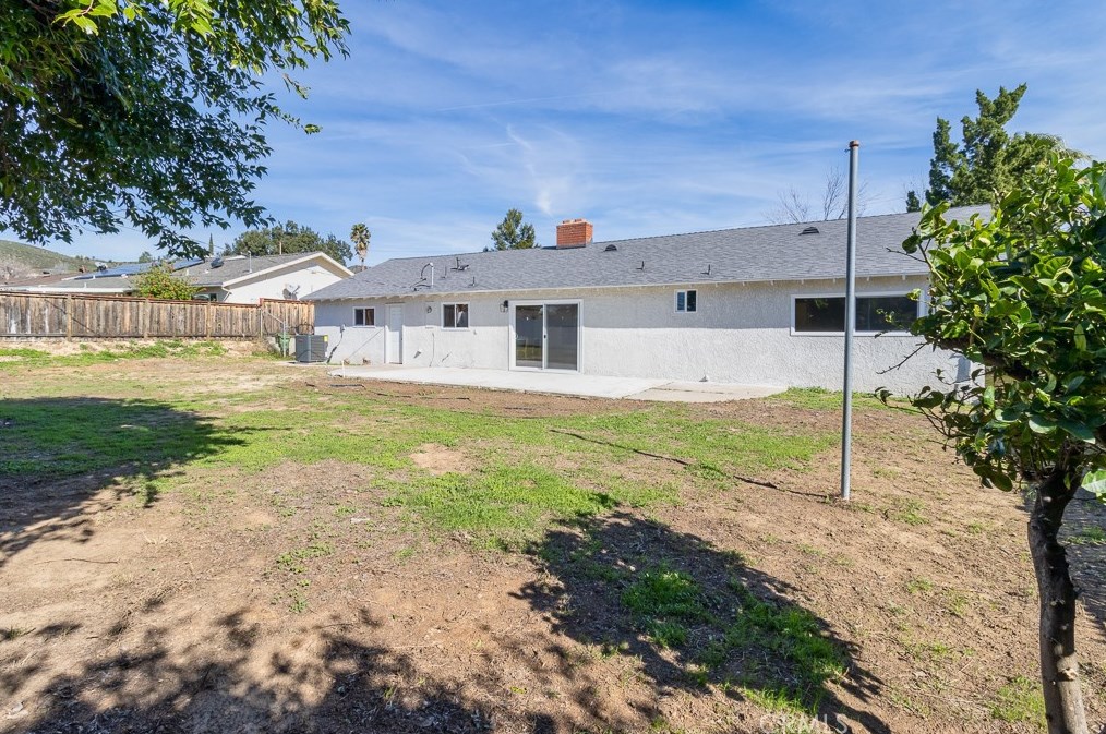 3421 Corpus Christi St, Simi Valley CA 93063-1408 exterior