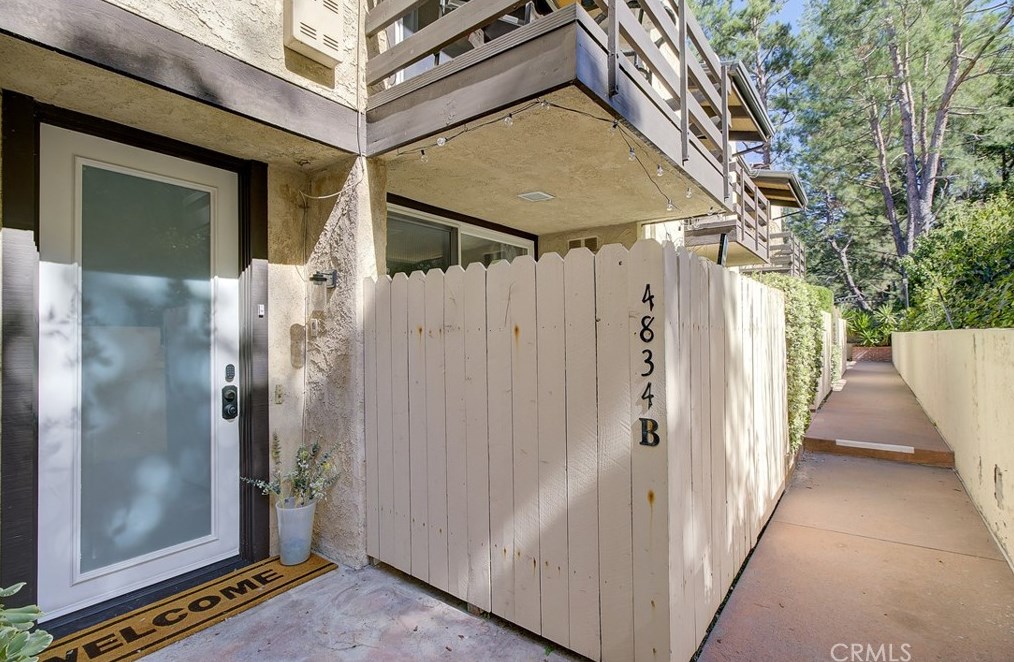 4834 Balboa Ave, Van Nuys, CA 91316-4177