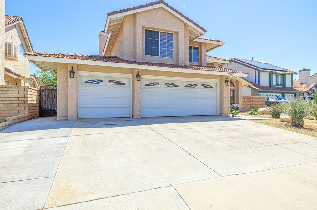 1652 Centre Ct, Palmdale, CA 93551
