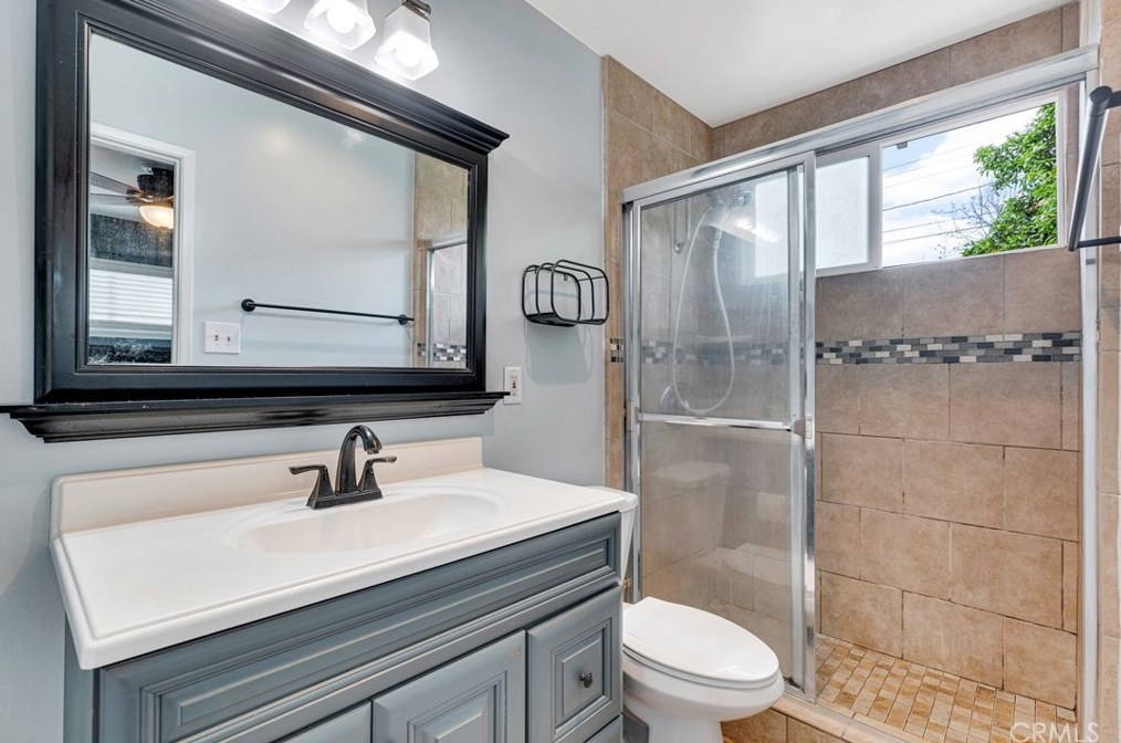 4275 Eileen St, Simi Valley CA  93063-2918 exterior