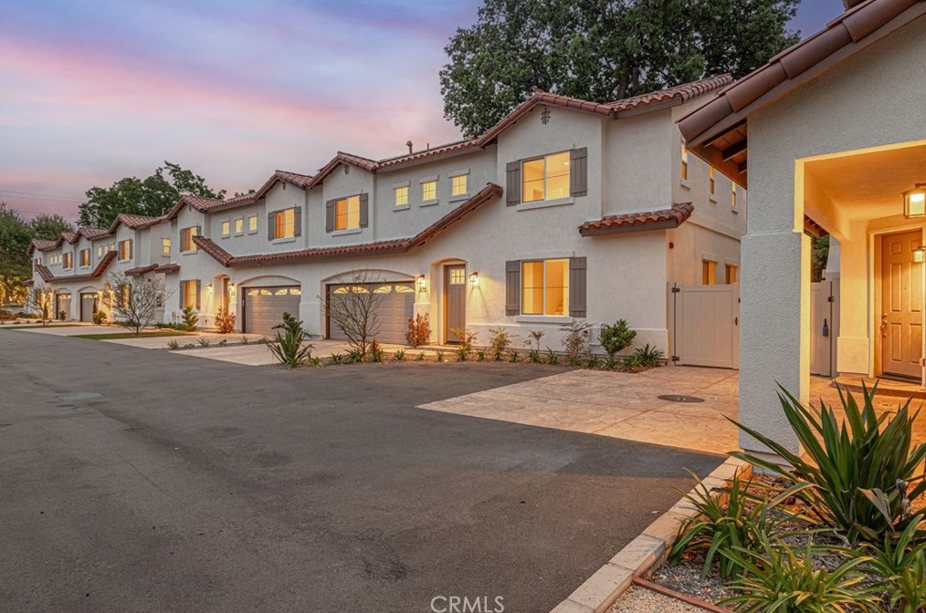 24755 Valley St, Santa Clarita, CA 91321-2628