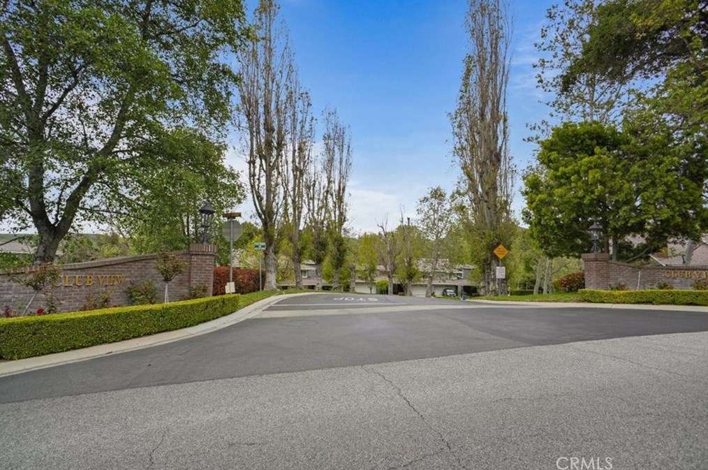 1408 View Dr, Thousand Oaks CA 91362-4315 exterior