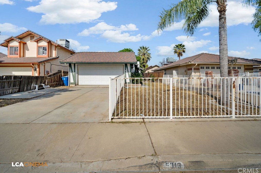 5313 Ilene Ct, Bakersfield, CA 93307