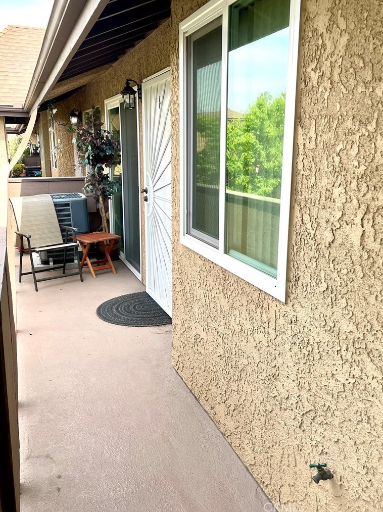 14819 Sherman Way #6, Van Nuys, CA 91405