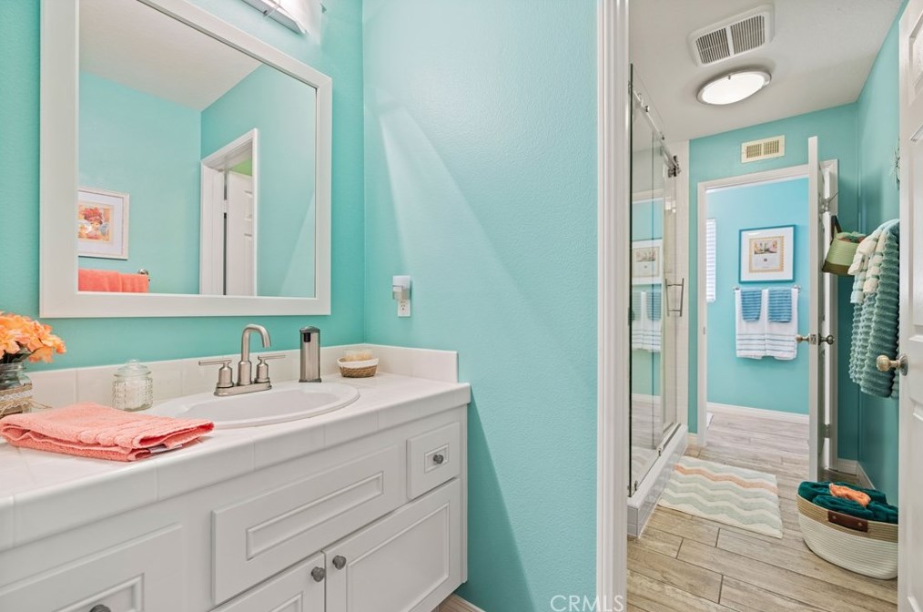 29655 Mammoth Ln, Santa Clarita CA  91387-6226 exterior