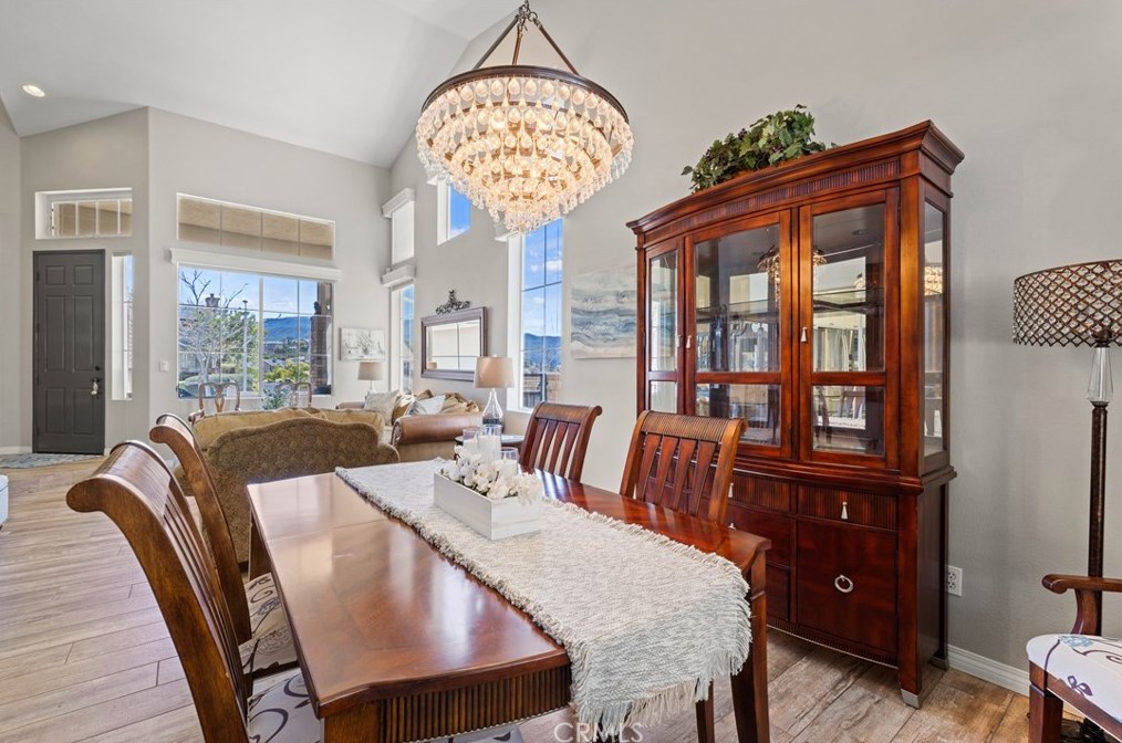 29655 Mammoth Ln, Santa Clarita CA  91387-6226 exterior