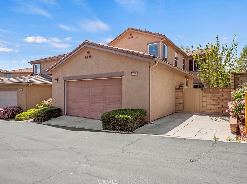 28354 Vista Del Rio Dr, Santa Clarita, CA 91354