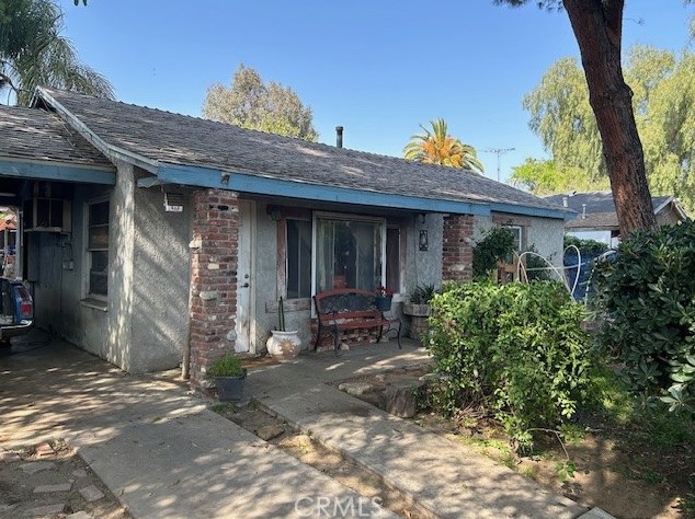18845 Lanark St, Los Angeles CA  91335-1216 exterior