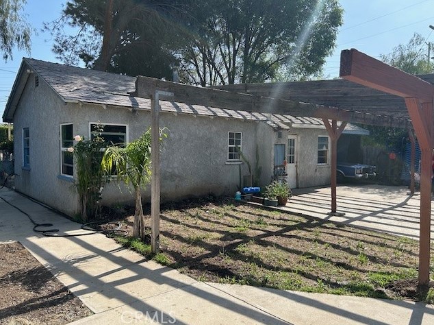 18845 Lanark St, Los Angeles CA  91335-1216 exterior