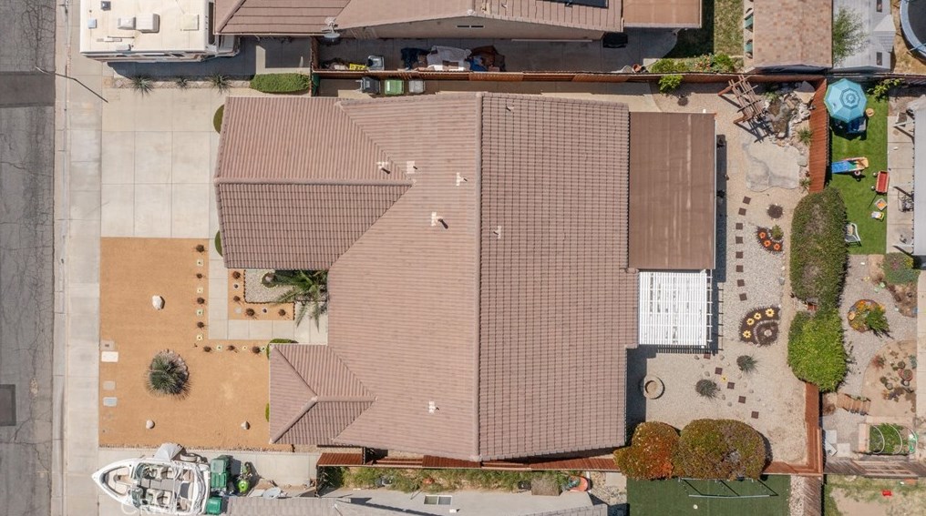 45757 Knightsbridge St, Lancaster CA 93534-5198 exterior