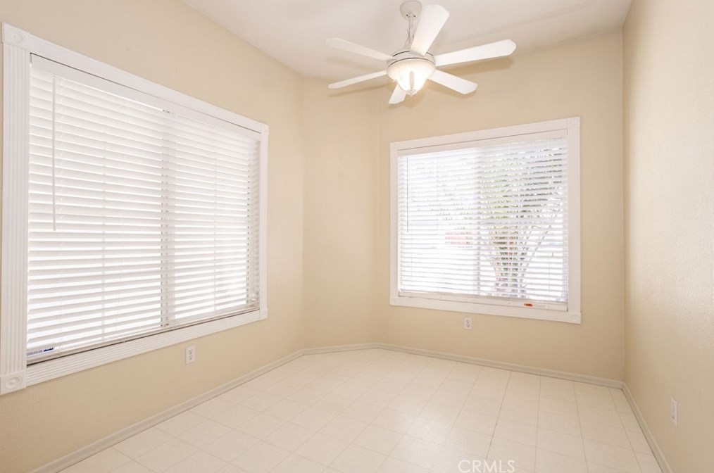 45757 Knightsbridge St, Lancaster CA 93534-5198 exterior