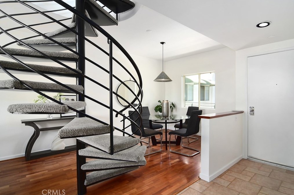 4326 Babcock Ave #305, North Hollywood, CA 91604
