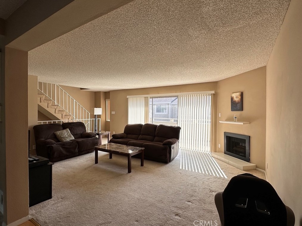 769 Warwick Ave, Thousand Oaks, CA 91360