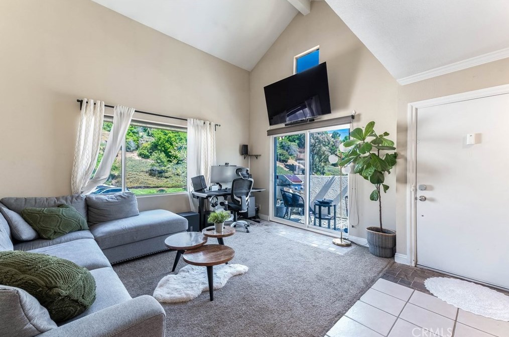 21226 Trumpet Dr, Santa Clarita, CA 91321-4442