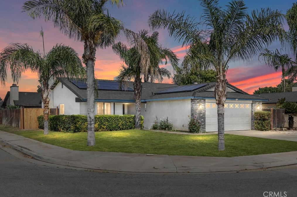 6805 Kip Way, Bakersfield, CA 93307-7109