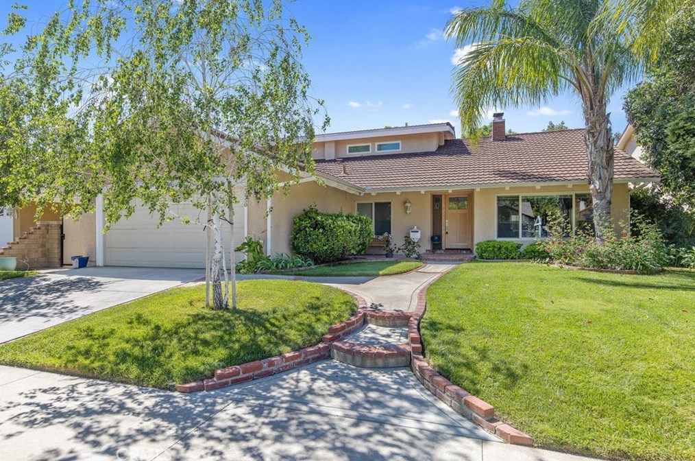 23950 Avenida Crescenta, Santa Clarita, CA 91355