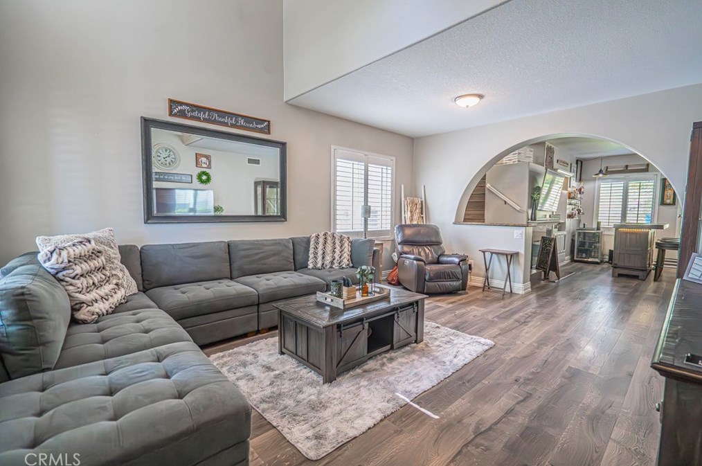 28533 Silverking Trl, Santa Clarita, CA 91390-5248