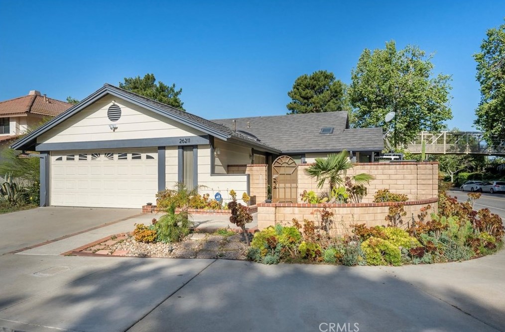 26211 Benito Ct, Santa Clarita, CA 91355