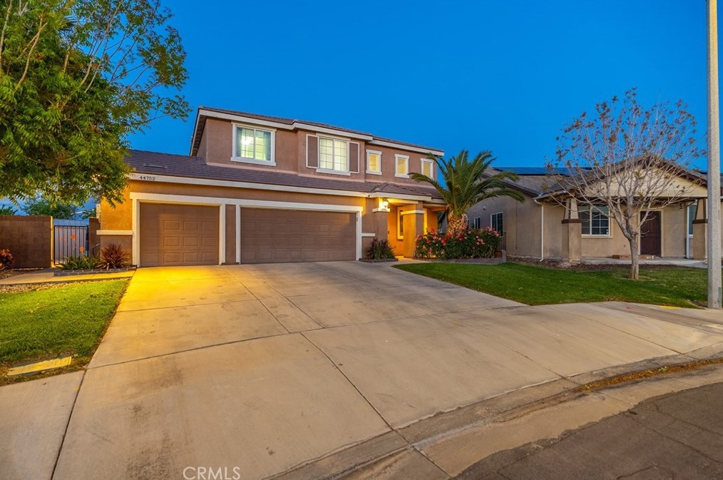 44752 Shad St, Lancaster, CA 93536-8366