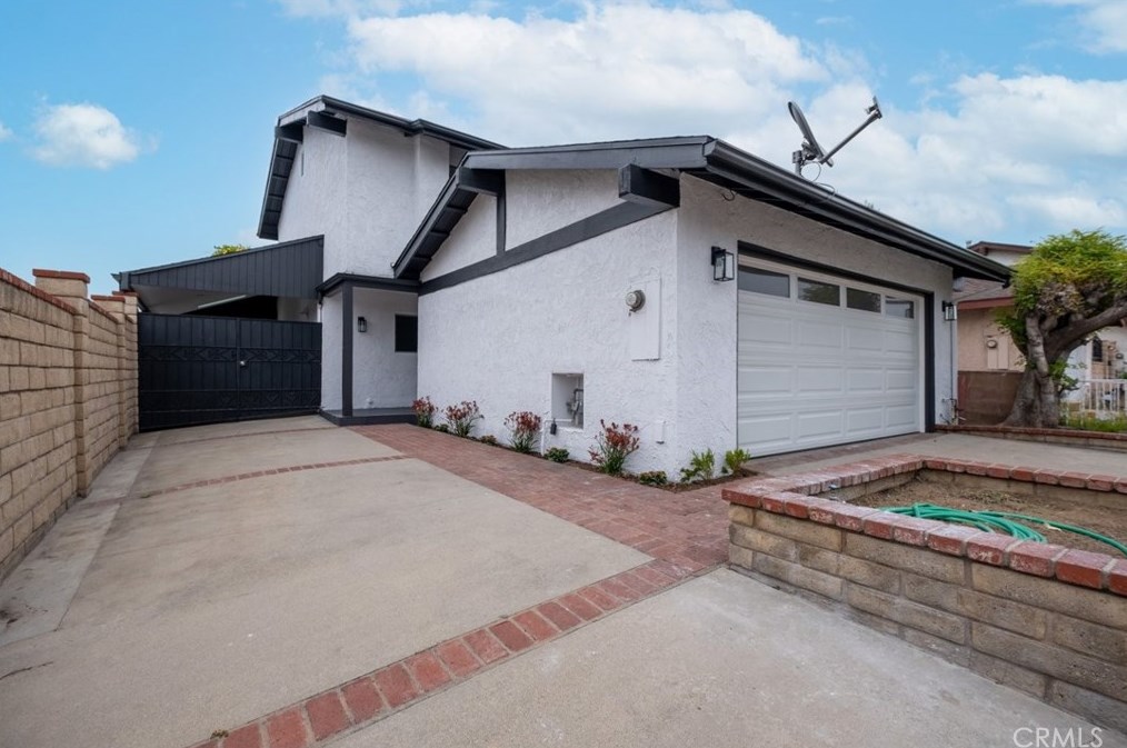 12345 Cohasset St, North Hollywood, CA 91605