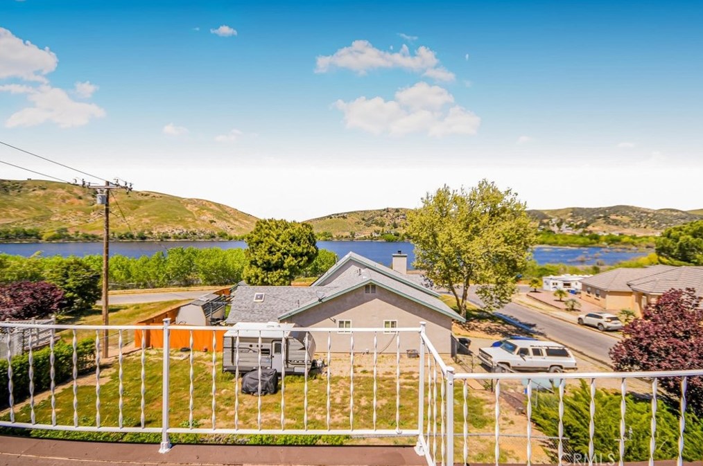 42909 Coolcrest Dr, Leona Valley, CA 93532-1308