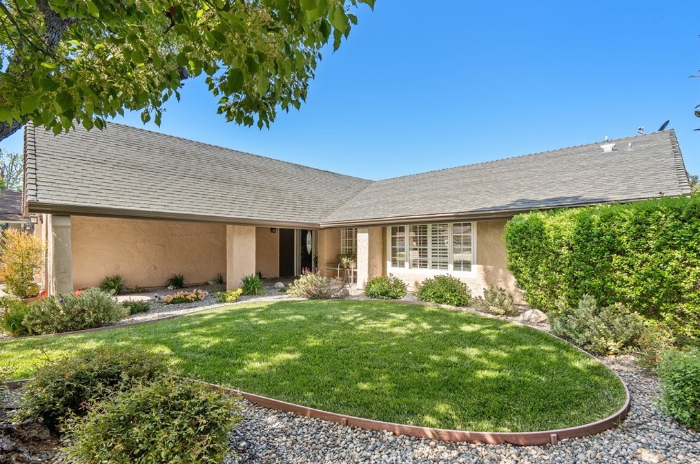 2273 Bigelow Ave, Simi Valley, CA 93065-2410