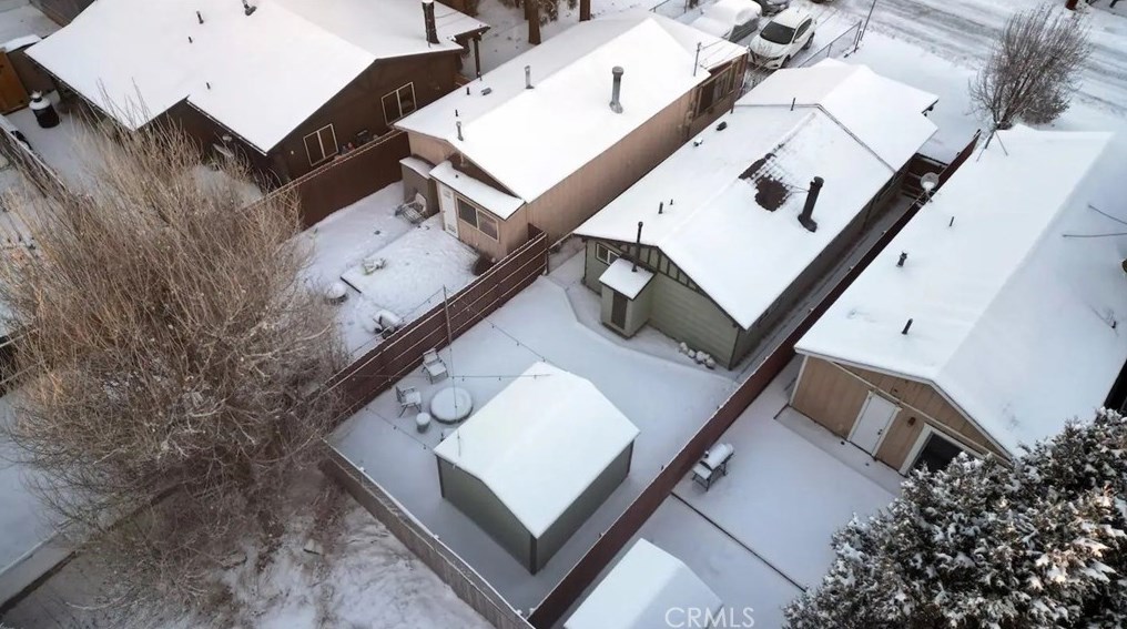 536 Maltby Blvd, Big Bear City CA  92314-9769 exterior