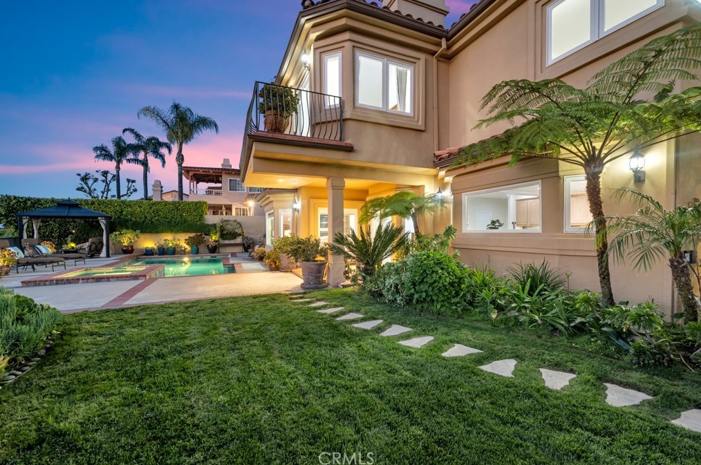 24351 Park Granada, Calabasas, CA 91302