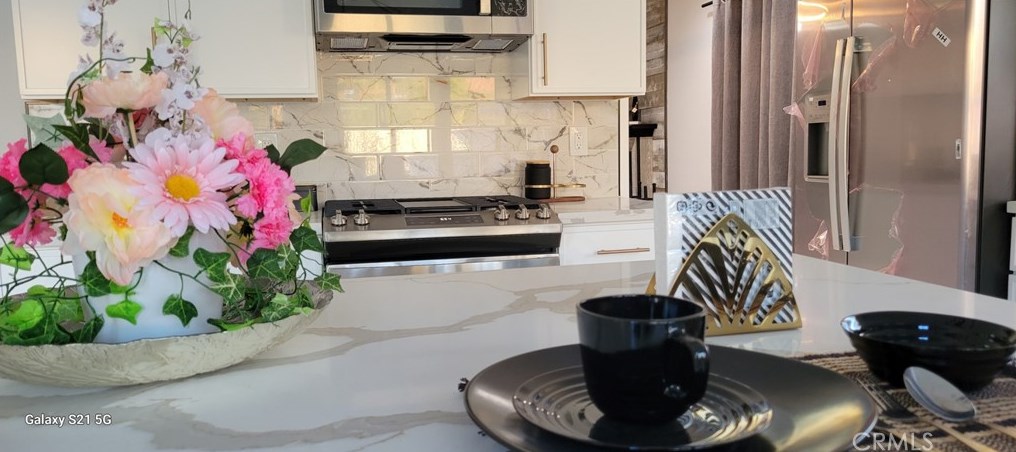 37472 Yorkshire Dr, Palmdale CA  93550-6239 exterior