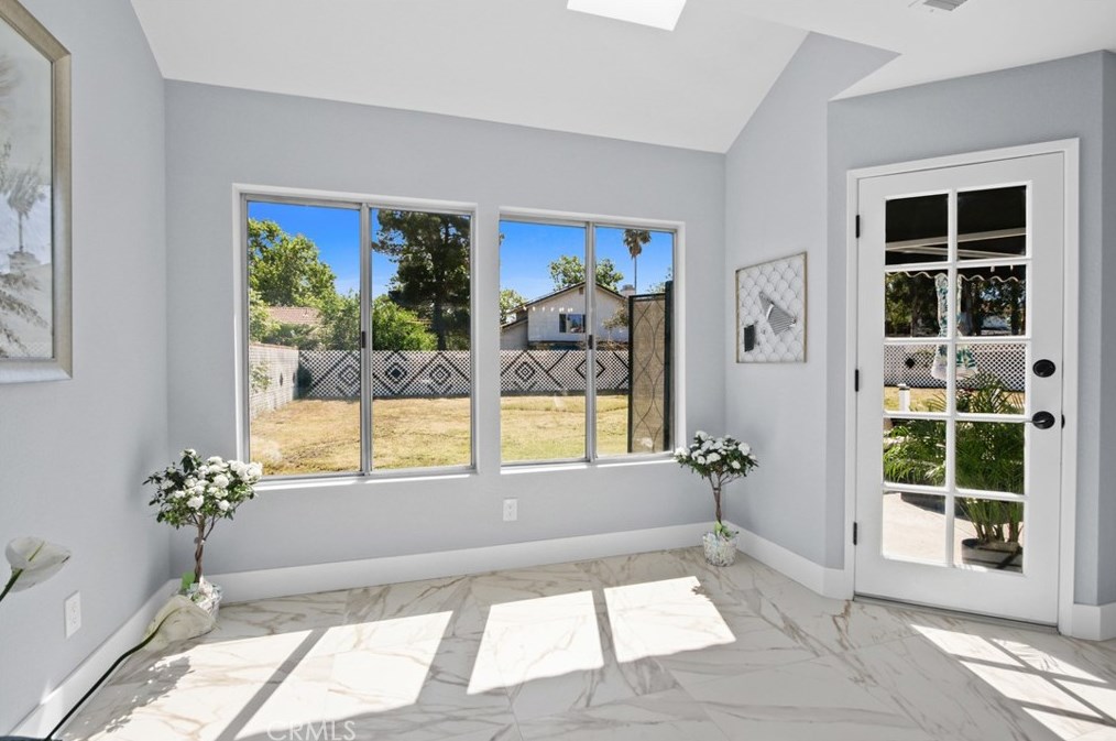 37472 Yorkshire Dr, Palmdale CA  93550-6239 exterior