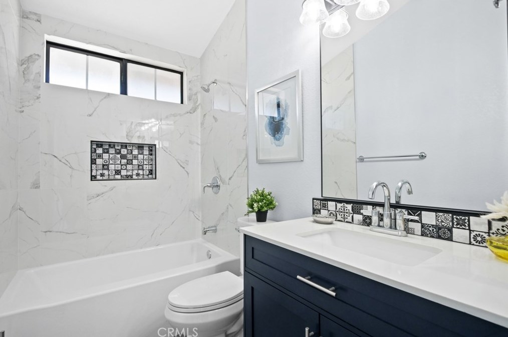 37472 Yorkshire Dr, Palmdale CA  93550-6239 exterior