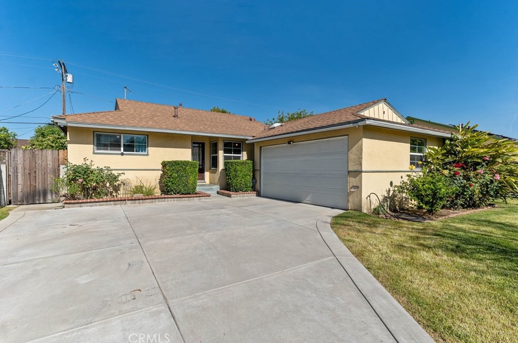 7921 Wish Ave, Van Nuys, CA 91406-1022