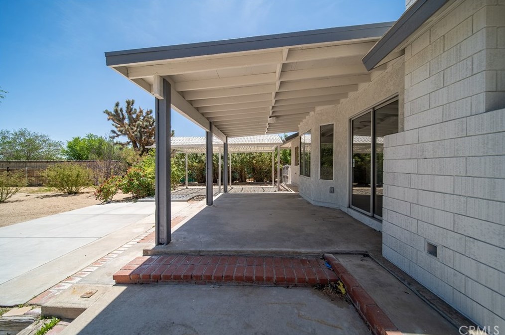 39342 Frontier Circus St, Palmdale CA  93591-3237 exterior