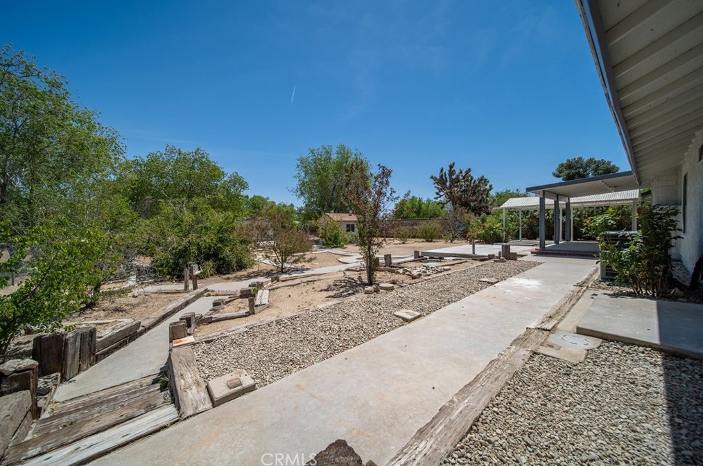 39342 Frontier Circus St, Palmdale CA  93591-3237 exterior