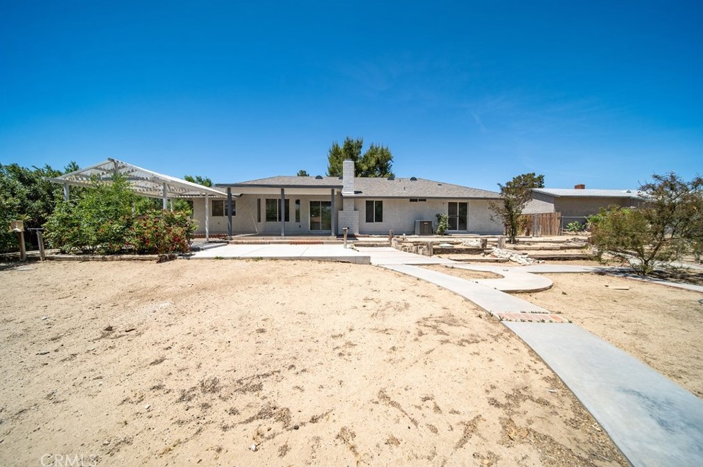 39342 Frontier Circus St, Palmdale CA  93591-3237 exterior