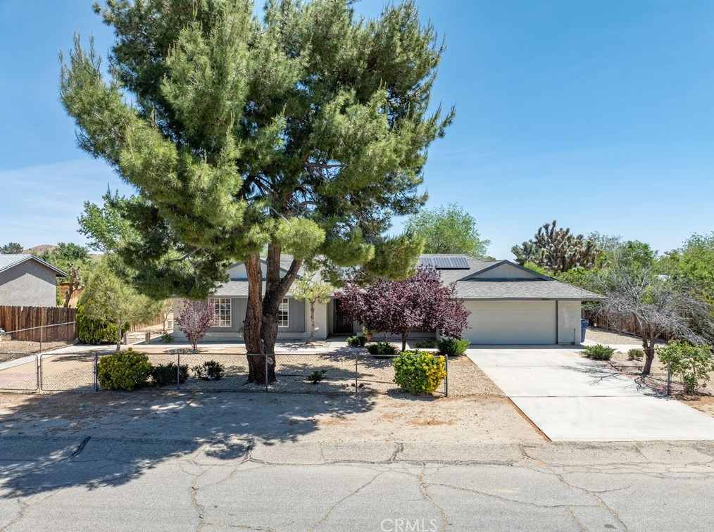 39342 Frontier Circus St, Palmdale CA  93591-3237 exterior